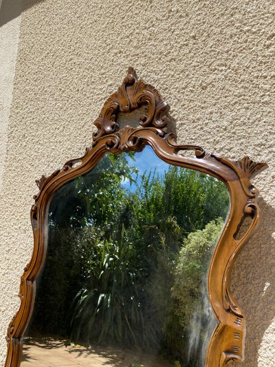 Miroir de style Rocaille en bois sculpté, Circa 1960 - 80x135 cm
