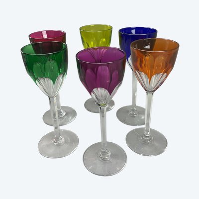 6 kristallfarbene Weingläser von Baccarat Modell Genova