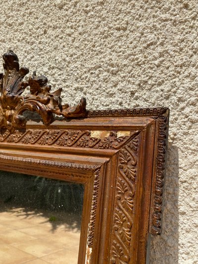 Miroir rectangulaire en bois à fronton ajouré, style Louis XVI, XIXème - 60 x 90cm