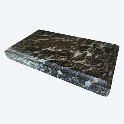Neoklassizistischer Präsentationssockel für eine Empire-Pendeluhr aus meergrünem Marmor 23,5cm x 12cm