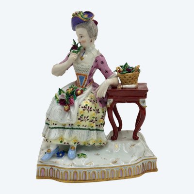 Meissen - Porcelain figurine, allegory of the 5 senses, The Smell