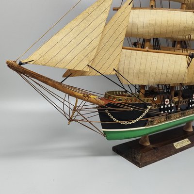 Maquette de bateau Fragata Siglo XVIII des années 1970. Fabriquée à la main. Fabriqué en Angleterre