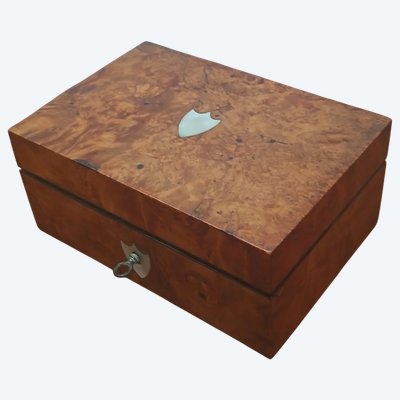 Jewelry box.
