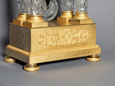Pendeluhr Charles X aus Bronze und Kristall