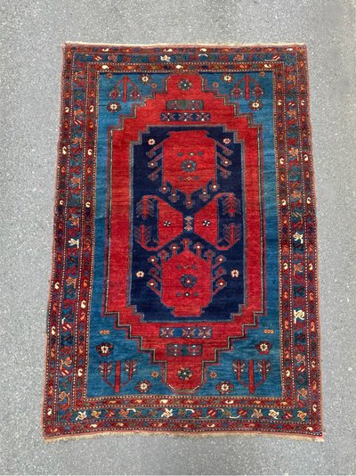 Caucasus rug early XX