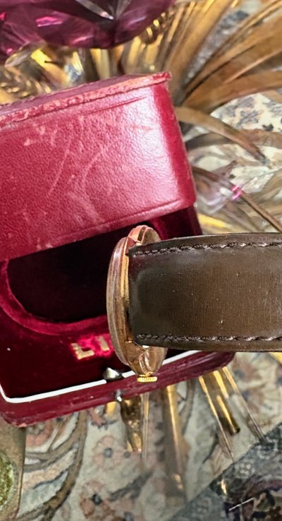LIP Elgiloy Uhr aus 18k Gold - emblematisches Modell aus den 1950er Jahren in Originalverpackung