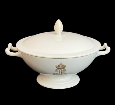 Gedeckte Schüssel aus Sèvres-Porzellan Louis-Philippe