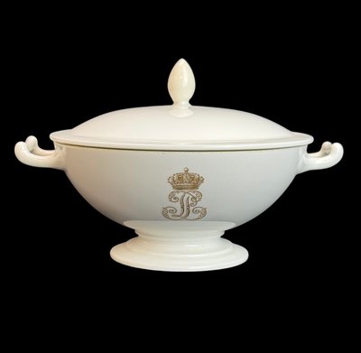 Gedeckte Schüssel aus Sèvres-Porzellan Louis-Philippe