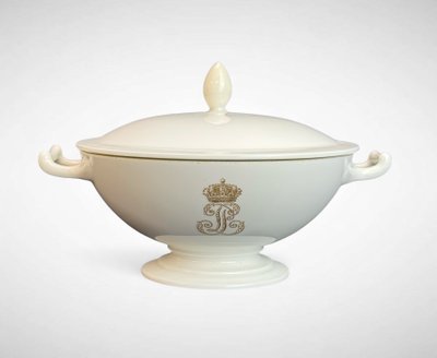 Gedeckte Schüssel aus Sèvres-Porzellan Louis-Philippe