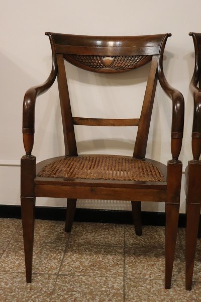 Antike Armlehnstühle aus Nussholz & Wiener Sraw, 2er Set