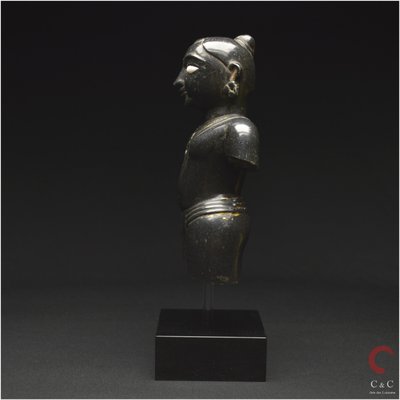 India, State of Gujarat, Medieval period, 15th century, Representation of Krishna, Black marble