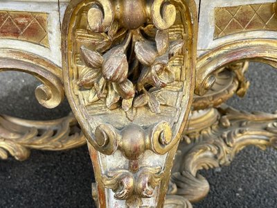 Table de milieu et d’apparat en bois doré sculpté Louis XV - Napoléon III 