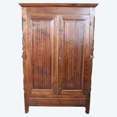 Armoire Ancienne en Bois de Peuplier