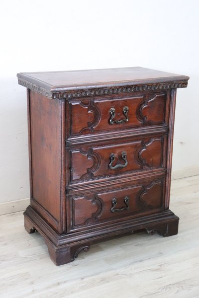 Table de Chevet Ancienne en Noyer