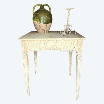 Petite table guéridon liégeoise datant du 18e siècle Louis XVI belle patine 