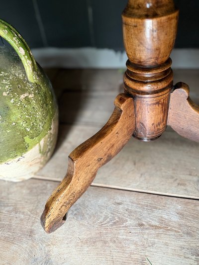 19th century Louis Philippe walnut pedestal table, round base