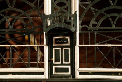  Decorative birdcage in openwork wood, dating from 1914.