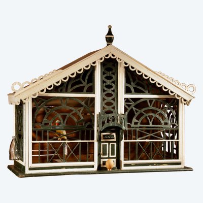  Decorative birdcage in openwork wood, dating from 1914.
