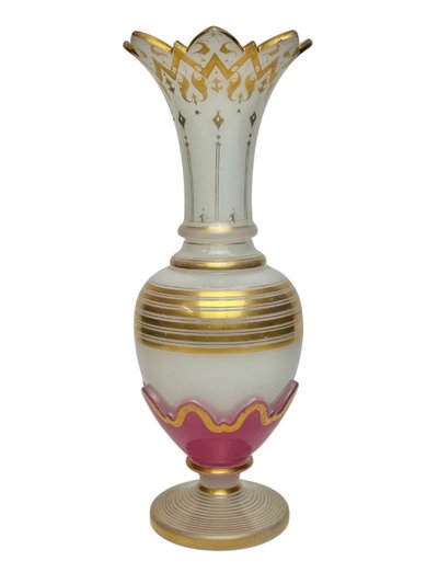 Baccarat - Opaline Vase