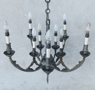 10-arm pewter Gothic-style chandelier