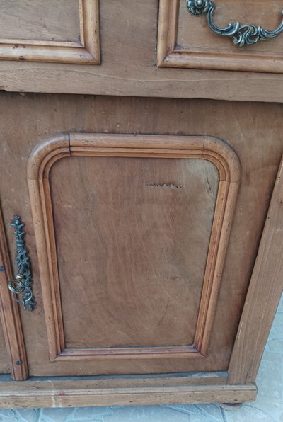 Walnut vanity unit
