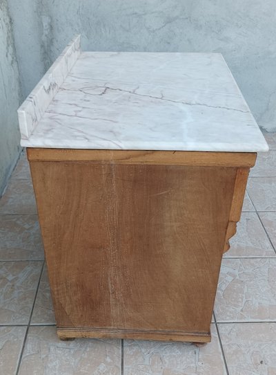 Walnut vanity unit