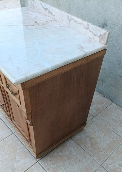 Walnut vanity unit