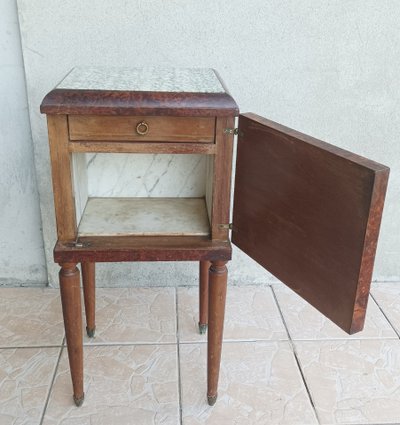 Louis XVI bedside table in burr cedar