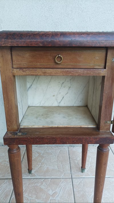 Louis XVI bedside table in burr cedar