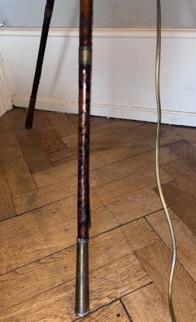 ADNET Jacques. ( zugeschrieben ) Stehlampe Golf aus der Mitte des Jahrhunderts aus Leder und Messing