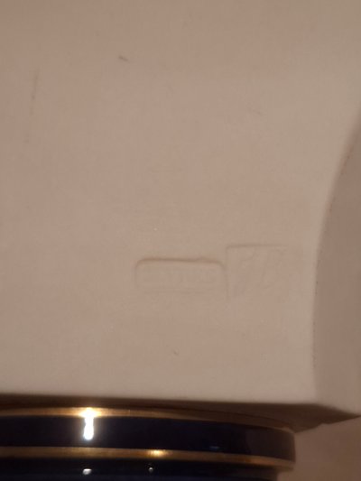 Sèvres buste en biscuit du Général Marceau