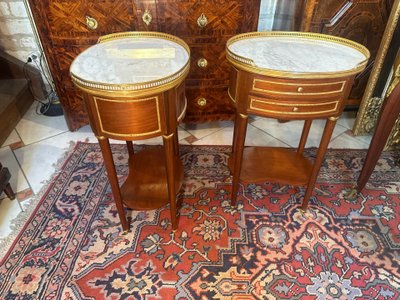 PAIRE DE TABLES TAMBOUR STYLE LOUIS XVI DES ATELIERS DISSIDI A PARIS