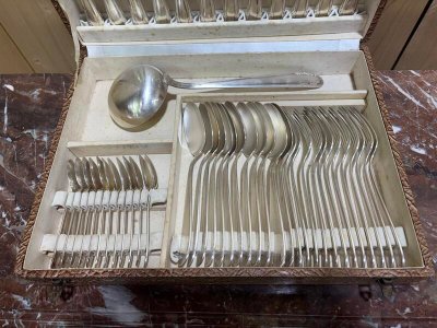 HERGER HIGHER IN SLEAD METAL