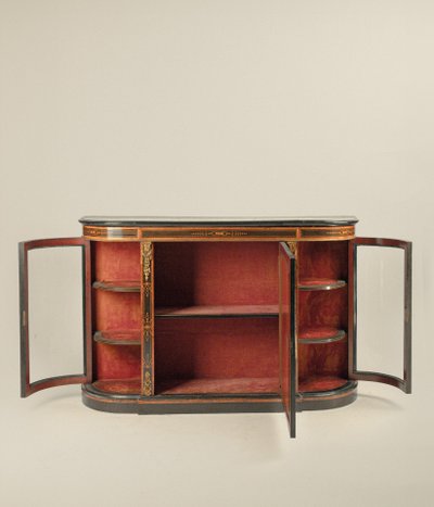 Buffet en bois ébonisé et incrusté, Angleterre, XIXe siècle