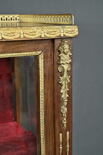 Vitrine en Acajou, style Louis XVI – Milieu XXe