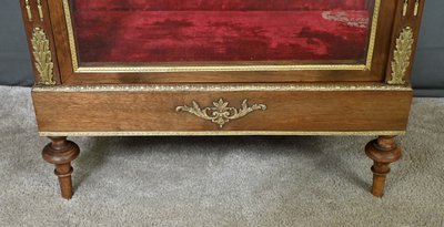 Vitrine en Acajou, style Louis XVI – Milieu XXe