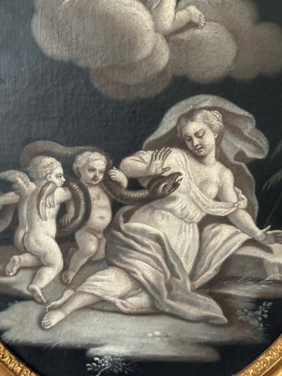 Paire de grandes grisailles en medaillons  « scène à l’antique » 18ème