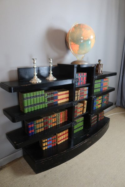 Library shelf