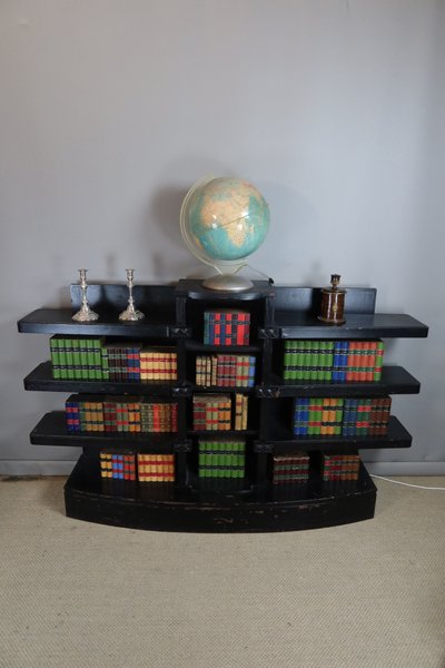 Library shelf