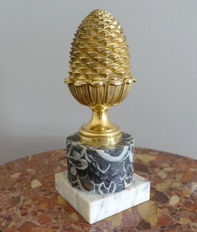 Kugel eines Schlosstreppengeländers aus vergoldeter Bronze - Stil Louis XVI Empire - Maison Fontaine