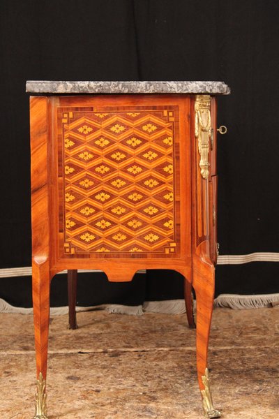Commode en marqueterie d’époque transition, vers 1770