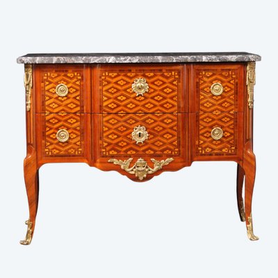 Commode en marqueterie d’époque transition, vers 1770