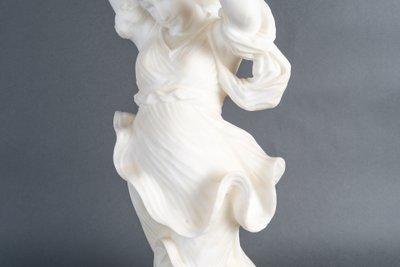 Eine Skulptur aus Alabaster G MARCHI, XIX.