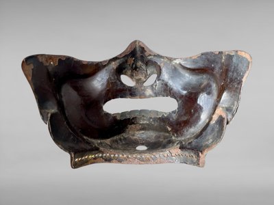 Maschera da samurai Mempo in ferro battuto - Inizio del periodo Edo (1603 - 1868).