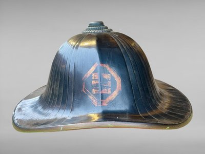 Jingasa di samurai del clan Inaba - Periodo Edo (1603-1868).