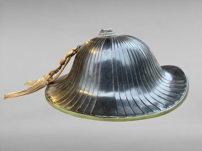 Jingasa di samurai del clan Inaba - Periodo Edo (1603-1868).