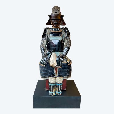 Armatura completa da samurai del clan Oda - Periodo Edo (1603 - 1868).