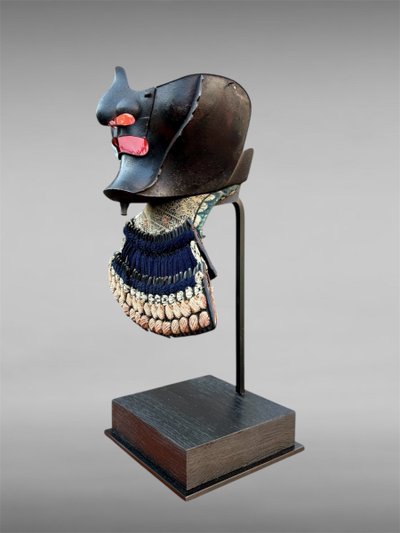 Samurai-Halbmaske Mempo Ryubu Aus Schmiedeeisen - Edo-Zeit (1603 - 1868).