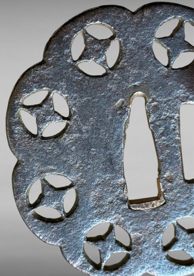 Tsuba Jû-mokkô Gata En Fer Forgé - Période Edo (1603-1868).