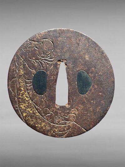 Tsuba Maru Gata in ferro battuto, firmato, con certificato Nbthk - Periodo Edo (1603-1868).